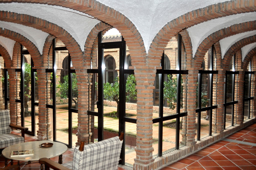 PATIO INTERIOR DE LOS NARANJOS
